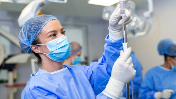 راهنمای-دوره-کامل-کمک-پرستاری-در-نیک-اندیشان